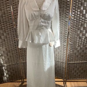 Timeless London Vintage two‑piece white dress ( NEW WITH TAGS) (SMALL)